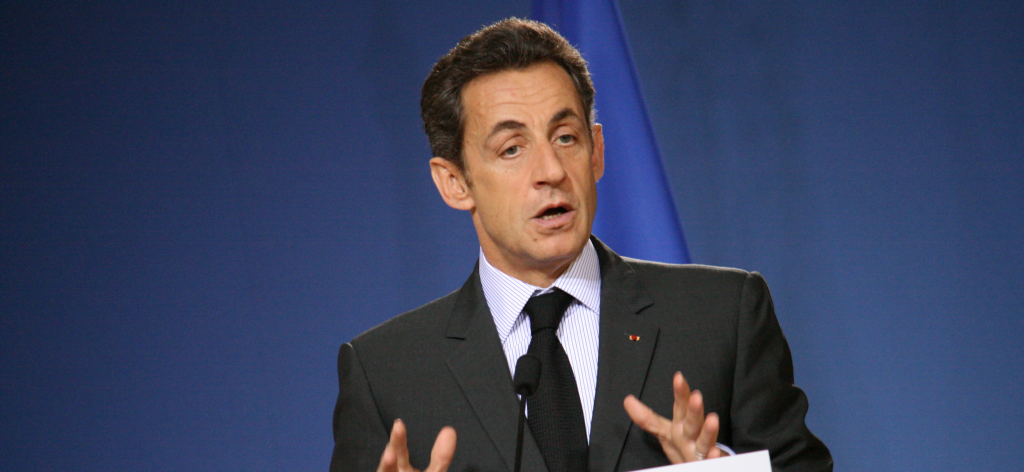 Nicolas Sarkozy dando un discurso