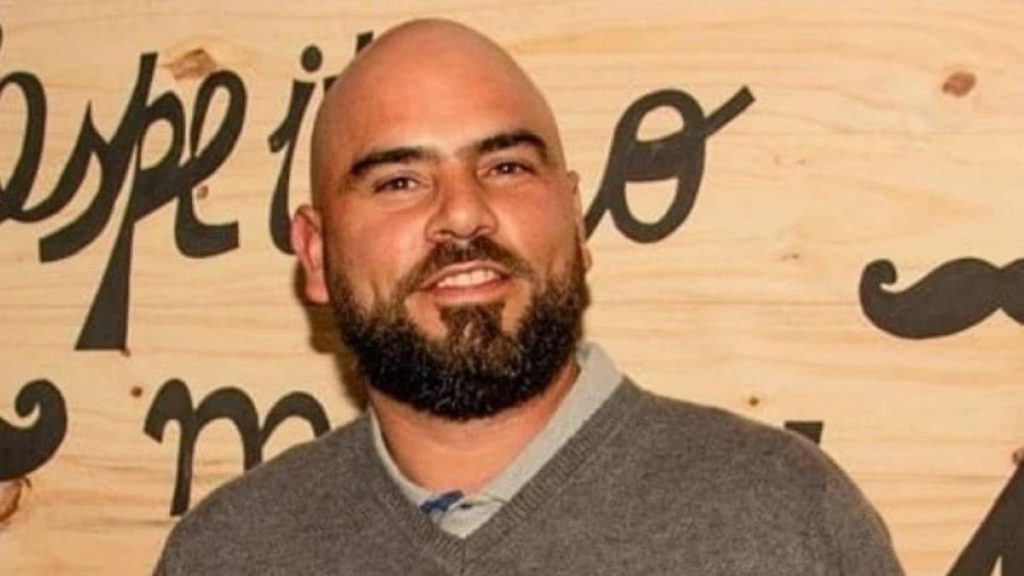 Hombre muere barril de cerveza