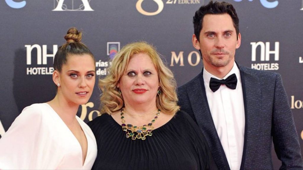 Carmina Barrios y sus hijos