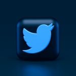 «Un verano en Génova» – La reacción humorística de un usuario de Twitter a la guerra entre Ayuso y Casado