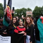 Huelgas de mujeres en Afghanistan por la protección : las imágenes de los disparos de la policía